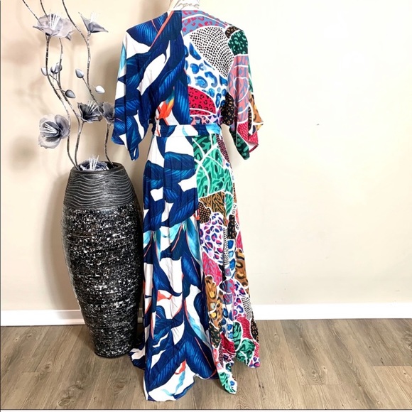 ❗️SOLD❗️RARE Farm Rio Mixed Prints Wrap Maxi Dress - Picture 6 of 11